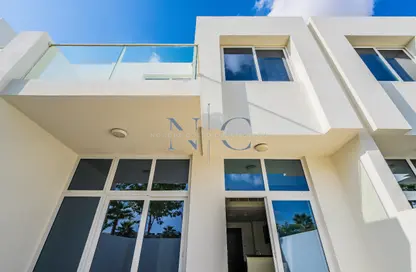 Apartment - 3 Bedrooms - 3 Bathrooms for sale in Victoria - Damac Hills 2 - Dubai