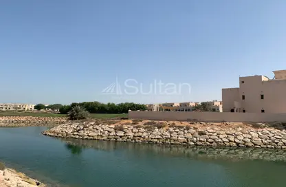 فيلا - 4 غرف نوم - 5 حمامات للايجار في تاون هاوسز قرية الحمرا - قرية الحمرا - رأس الخيمة