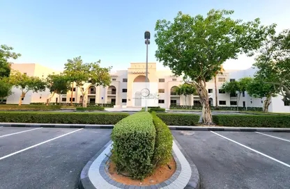 Apartment - 2 Bedrooms - 2 Bathrooms for rent in The Gardens Buildings - The Gardens - Dubai