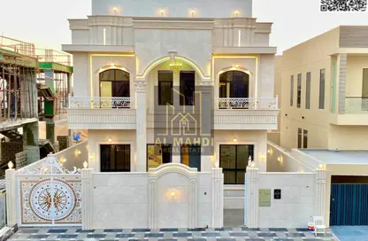 Villa - 5 Bedrooms - 7 Bathrooms for sale in Al Yasmeen 1 - Al Yasmeen - Ajman
