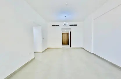 Apartment - 2 Bedrooms - 3 Bathrooms for rent in Belle Vue Building - Al Warsan 4 - Al Warsan - Dubai