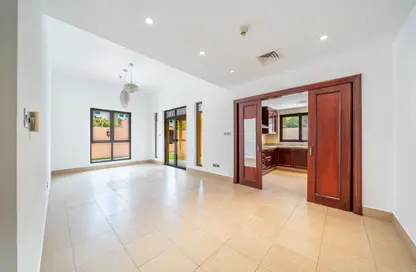 Apartment - 1 Bedroom - 2 Bathrooms for sale in Zanzebeel 3 - Zanzebeel - Old Town - Dubai