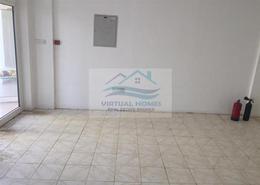 متجر - 1 حمام للكراء في واي-11 - طراز إنجليزي - المدينة الدولية - دبي