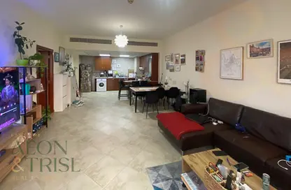 Apartment - 1 Bedroom - 2 Bathrooms for sale in Shakespeare Circus - Motor City - Dubai