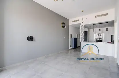 شقة - غرفة نوم - 2 حمامات للايجار في لوكي 1 ريزيدينس - قرية الجميرا سركل - دبي