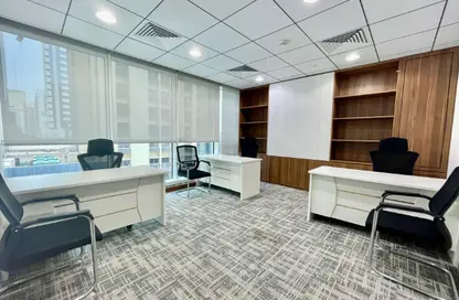Office Space - Studio - 3 Bathrooms for rent in Hamdan Street - Abu Dhabi