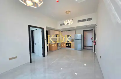 شقة - غرفة نوم - 2 حمامات للايجار في سكايز من دانوب - ارجان - دبي