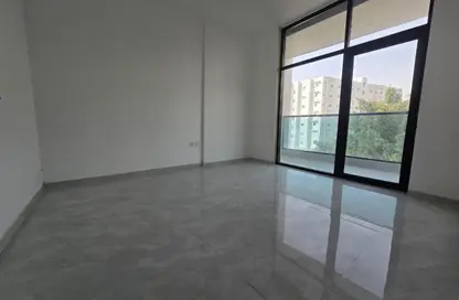 شقة - 2 غرف نوم - 2 حمامات للايجار في برج الكورنيش - طريق كورنيش عجمان - عجمان شقة - 2 غرف نوم - 2 حمامات للايجار في برج الكورنيش - طريق كورنيش عجمان - عجمان