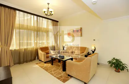 Apartment - 2 Bedrooms - 2 Bathrooms for rent in DoubleTree by Hilton Hotel - Al Barsha 1 - Al Barsha - Dubai