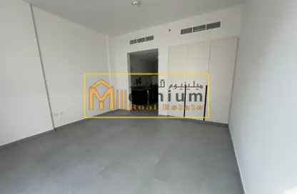 Empty Room image for: Apartment - 1 Bathroom for sale in The Link - East Village - Aljada - Sharjah, Image 1