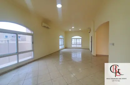 Villa - 4 Bedrooms - 5 Bathrooms for rent in Mohamed Bin Zayed Centre - Mohamed Bin Zayed City - Abu Dhabi