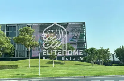 Apartment - 3 Bedrooms - 3 Bathrooms for sale in The Gate - Aljada - Sharjah