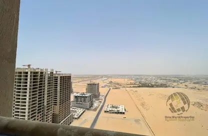 Apartment - 3 Bedrooms - 4 Bathrooms for sale in Gulf Tower - Emirates City - Ajman
