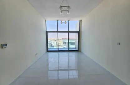 شقة - 2 غرف نوم - 3 حمامات للايجار في برج فلامنغو Z2 - ارجان - دبي