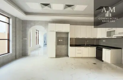 فيلا - 4 غرف نوم - 5 حمامات للايجار في حوشي - البادي - الشارقة