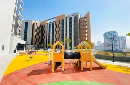 Apartment - Studio - 1 Bathroom for rent in Sama Al Jaddaf - Al Jaddaf - Dubai
