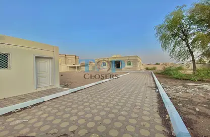 فيلا - 4 غرف نوم - 6 حمامات للايجار في الشعيبة - الروضة الشرقية - العين