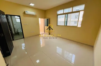 شقة - 2 غرف نوم - 2 حمامات للايجار في عقدة المطوع - المويجي - العين