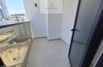 Apartment - 1 Bedroom - 2 Bathrooms for rent in Jumeirah Garden City - Al Satwa - Dubai