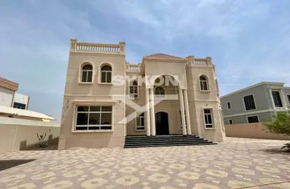 Villa - 5 Bedrooms - 6 Bathrooms for rent in Al Aweer 1 - Al Aweer - Dubai