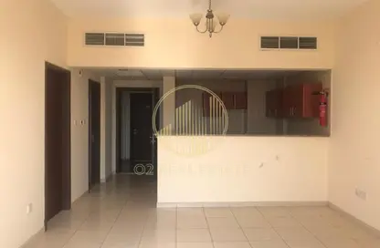 Apartment - 1 Bedroom - 2 Bathrooms for rent in IC1 EMR 09 - Emirates Cluster - International City - Dubai
