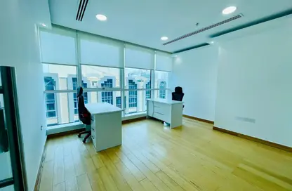 Office Space - Studio - 4 Bathrooms for rent in Hanging Garden Tower - Al Danah - Abu Dhabi