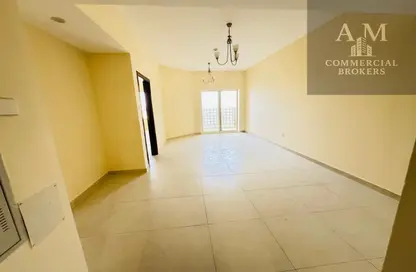 Apartment - 1 Bedroom - 2 Bathrooms for rent in Muwaileh Commercial - Sharjah