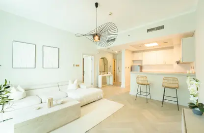 Living / Dining Room image for: Apartment - 1 Bedroom - 1 Bathroom for rent in Botanica Tower - Dubai Marina - Dubai, Image 1