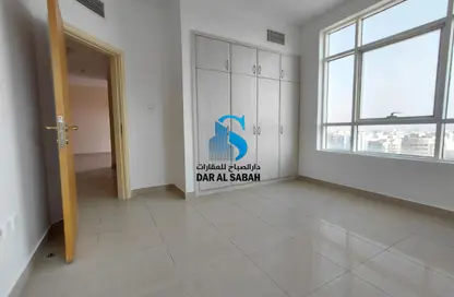 شقة - 2 غرف نوم - 2 حمامات للايجار في مساكن النهضة - النهدة - الشارقة