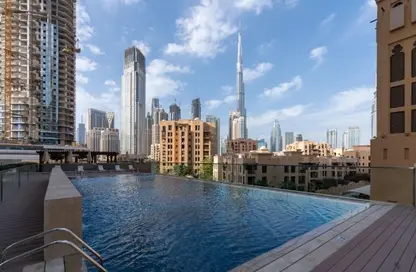 صورة لـ حوض سباحة شقة - 2 غرف نوم - 3 حمامات للايجار في بلفيو برج 1 - أبراج بلفيو - دبي وسط المدينة - دبي ، صورة رقم 1