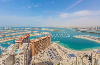 Apartment - Studio - 1 Bathroom for rent in The Palm Tower - Palm Jumeirah - Dubai