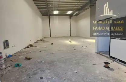 Warehouse - Studio - 2 Bathrooms for rent in Umm Al Thuoob - Umm Al Quwain
