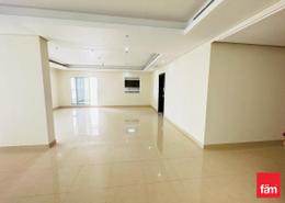صورةغرفة فارغة لـ: شقة - 4 غرف نوم - 5 حمامات للكراء في هرقل - لفين لجندز - دبي, صورة 1
