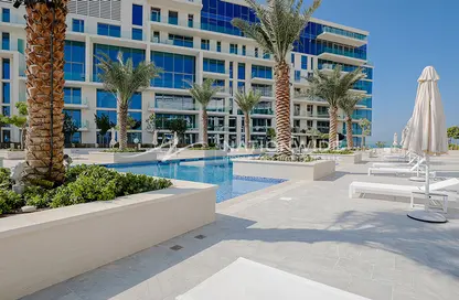 Pool image for: Townhouse - 3 Bedrooms - 4 Bathrooms for sale in Mamsha Al Saadiyat - Saadiyat Cultural District - Saadiyat Island - Abu Dhabi, Image 1