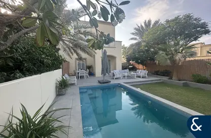 فيلا - 2 غرف نوم - 3 حمامات للبيع في الينابيع 3 - الينابيع - دبي