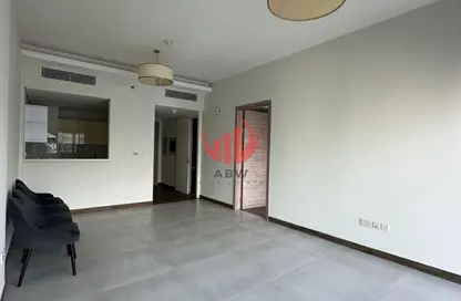 Apartment - 1 Bedroom - 2 Bathrooms for rent in SOL Bay - Business Bay - Dubai