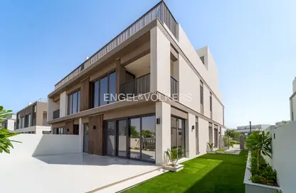 Villa - 5 Bedrooms - 6 Bathrooms for rent in Aura - Tilal Al Ghaf - Dubai