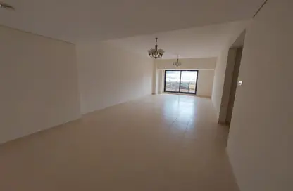 Apartment - 3 Bedrooms - 2 Bathrooms for rent in Sheikh Zayed Road - Dubai