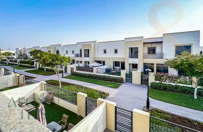 Townhouse - 4 Bedrooms - 4 Bathrooms for rent in Naseem Townhouses - Town Square - Dubai