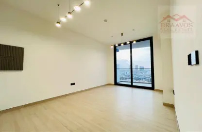 Empty Room image for: Apartment - 2 Bedrooms - 2 Bathrooms for rent in Binghatti Crest - Jumeirah Village Circle - Dubai, Image 1
