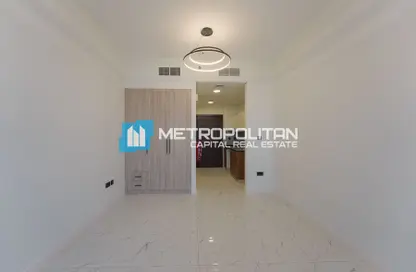 Apartment - Studio - 1 Bathroom for sale in The Gate - Masdar City - Abu Dhabi