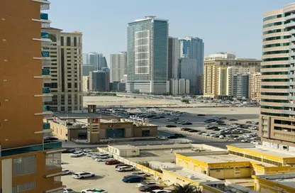 شقة - غرفة نوم - 2 حمامات للايجار في شارع التعاون - التعاون - الشارقة