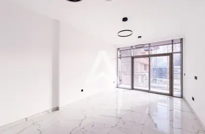 Apartment - Studio - 1 Bathroom for rent in Royal Regency - Business Bay - Dubai