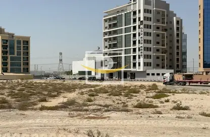 صورة لـ مبنى خارجي أرض - استوديو للبيع في ند الحمر - دبي ، صورة رقم 1
