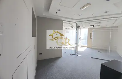 Office Space - Studio for rent in The Regal Tower - Business Bay - Dubai