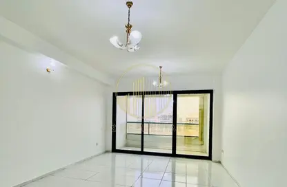 Apartment - 2 Bedrooms - 2 Bathrooms for rent in White Crown Building - Sheikh Zayed Road - Dubai