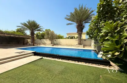 Villa - 3 Bedrooms - 5 Bathrooms for rent in Legacy - Jumeirah Park - Dubai
