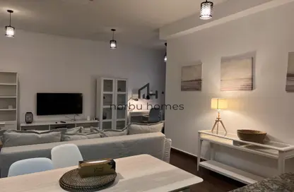 Living / Dining Room image for: Apartment - 1 Bedroom - 2 Bathrooms for rent in Marina Pinnacle - Dubai Marina - Dubai, Image 1
