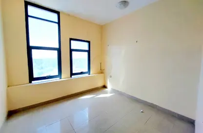 Apartment - 2 Bedrooms - 3 Bathrooms for rent in Hai Al Murabbaa - Central District - Al Ain