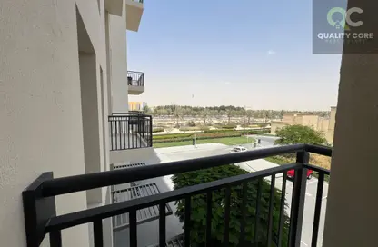 Apartment - 2 Bedrooms - 2 Bathrooms for rent in Hayat Boulevard-2A - Hayat Boulevard - Town Square - Dubai